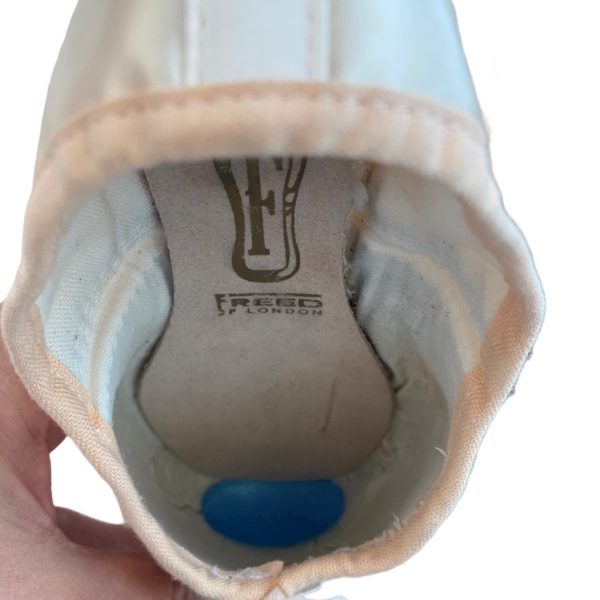 gel toe pads pointe shoes